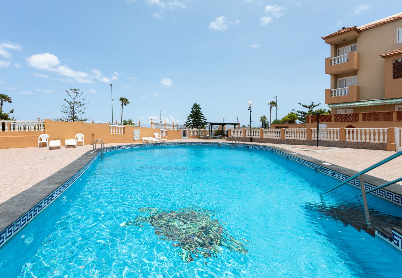 Apartamento en Candelaria - Home2Book Beach and Pool Caletillas Terrace Apart