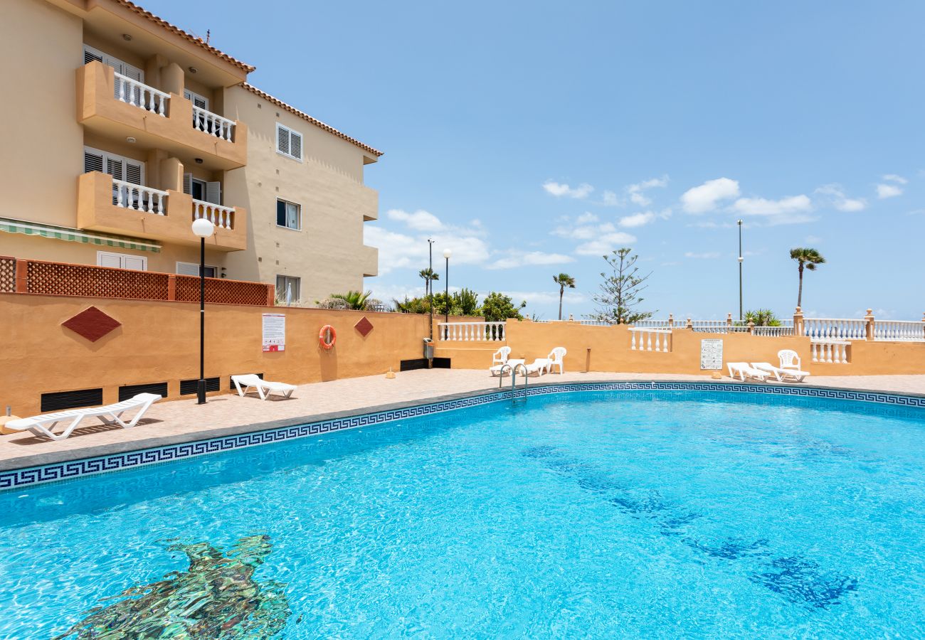 Apartamento en Candelaria - Home2Book Beach and Pool Caletillas Terrace Apart