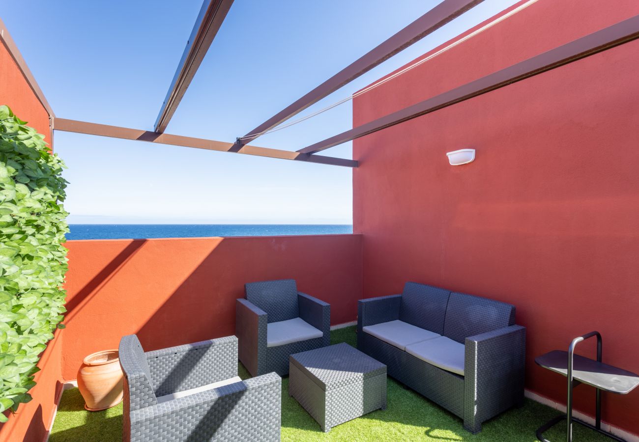 Apartamento en Güimar - Home2Book Sea Front Duplex Terrace Pool +Wifi