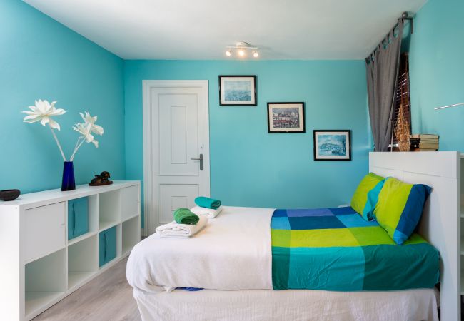 Casa adosada en Güimar - Home2Book Charming Sea Front House