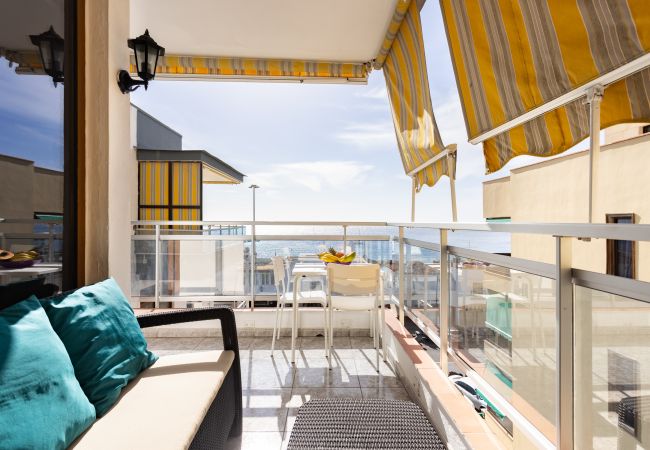 Apartamento en Los Cristianos - Home2Book Paradise Playa Las Vistas,terrace & Wifi