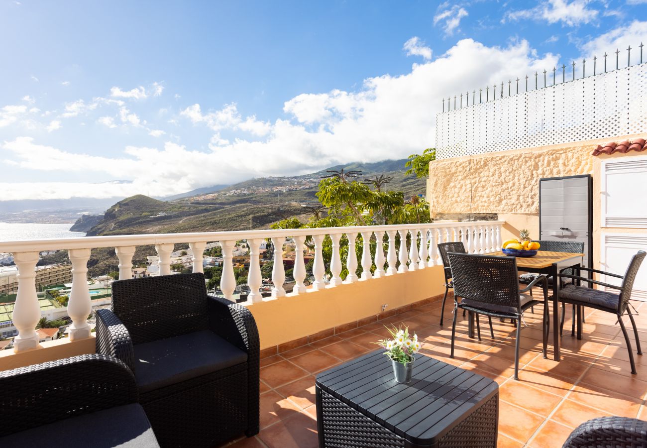 Apartamento en El Rosario - Home2Book Amazing Sea Views, Terrace & Pool