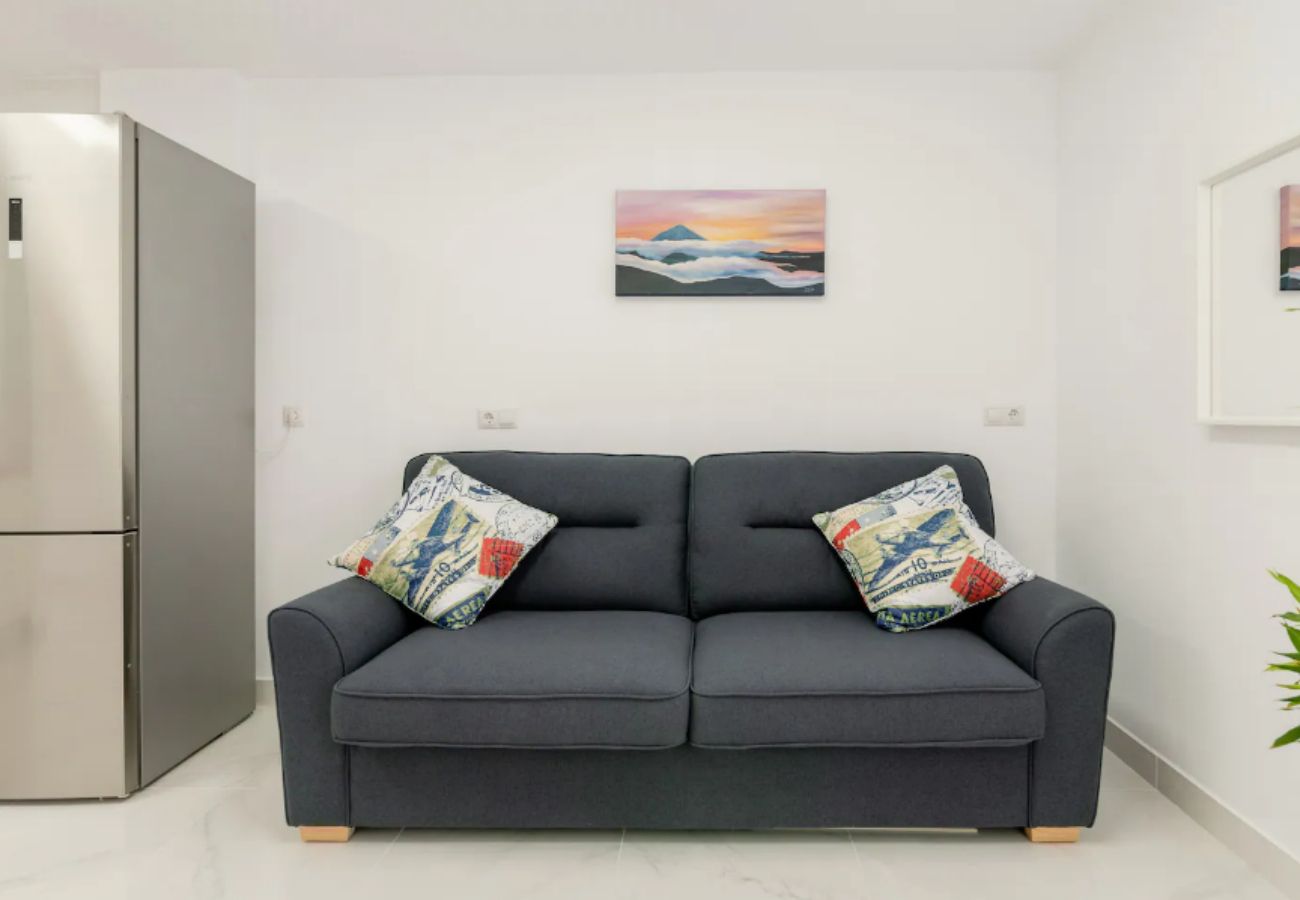 Apartamento en San Bartolomé de Tirajana - Home2Book Design Apartment Playa del Inglés, Pool & Wifi