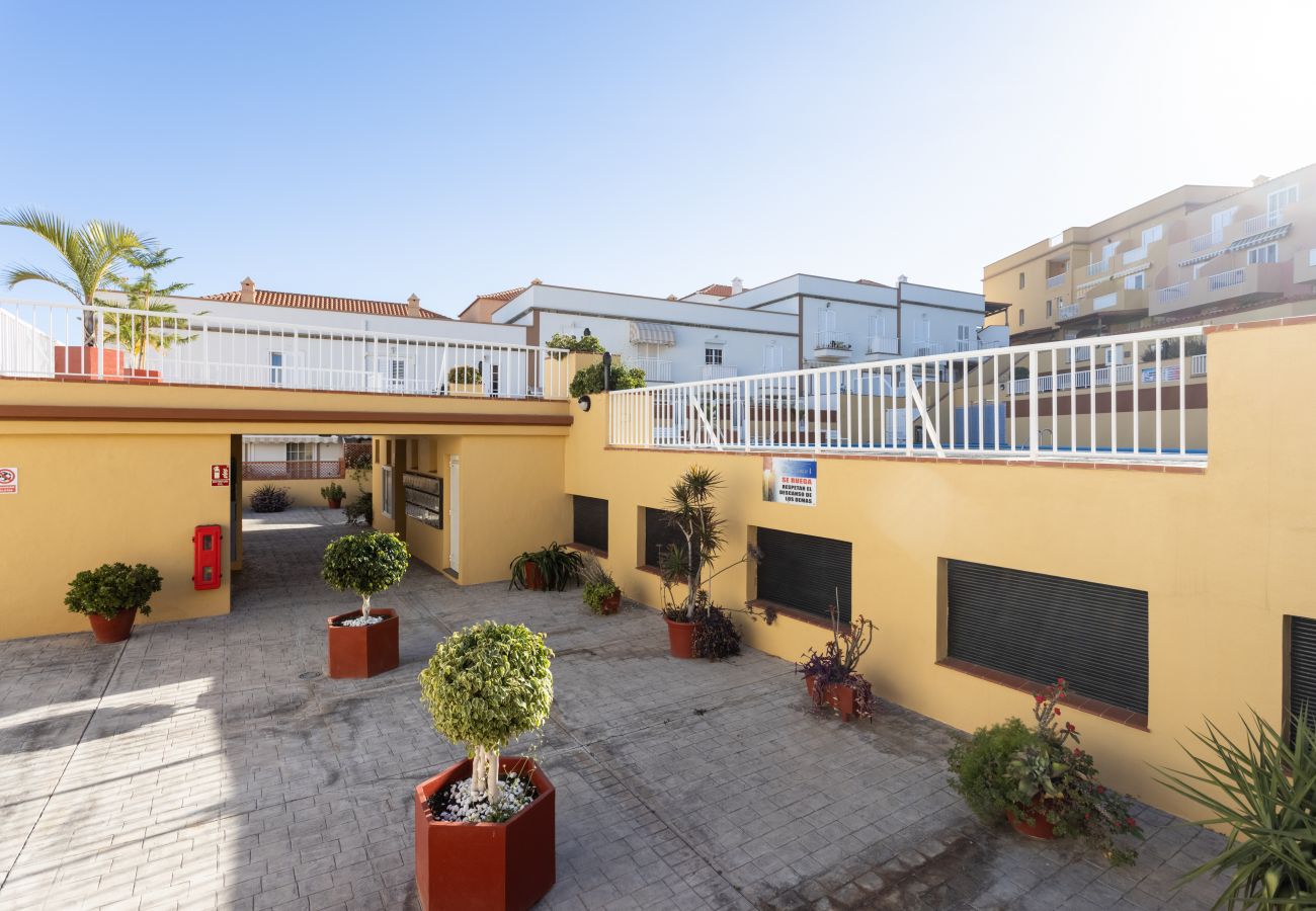 Apartamento en Candelaria - Home2Book Las Caletillas Avenue & Beach