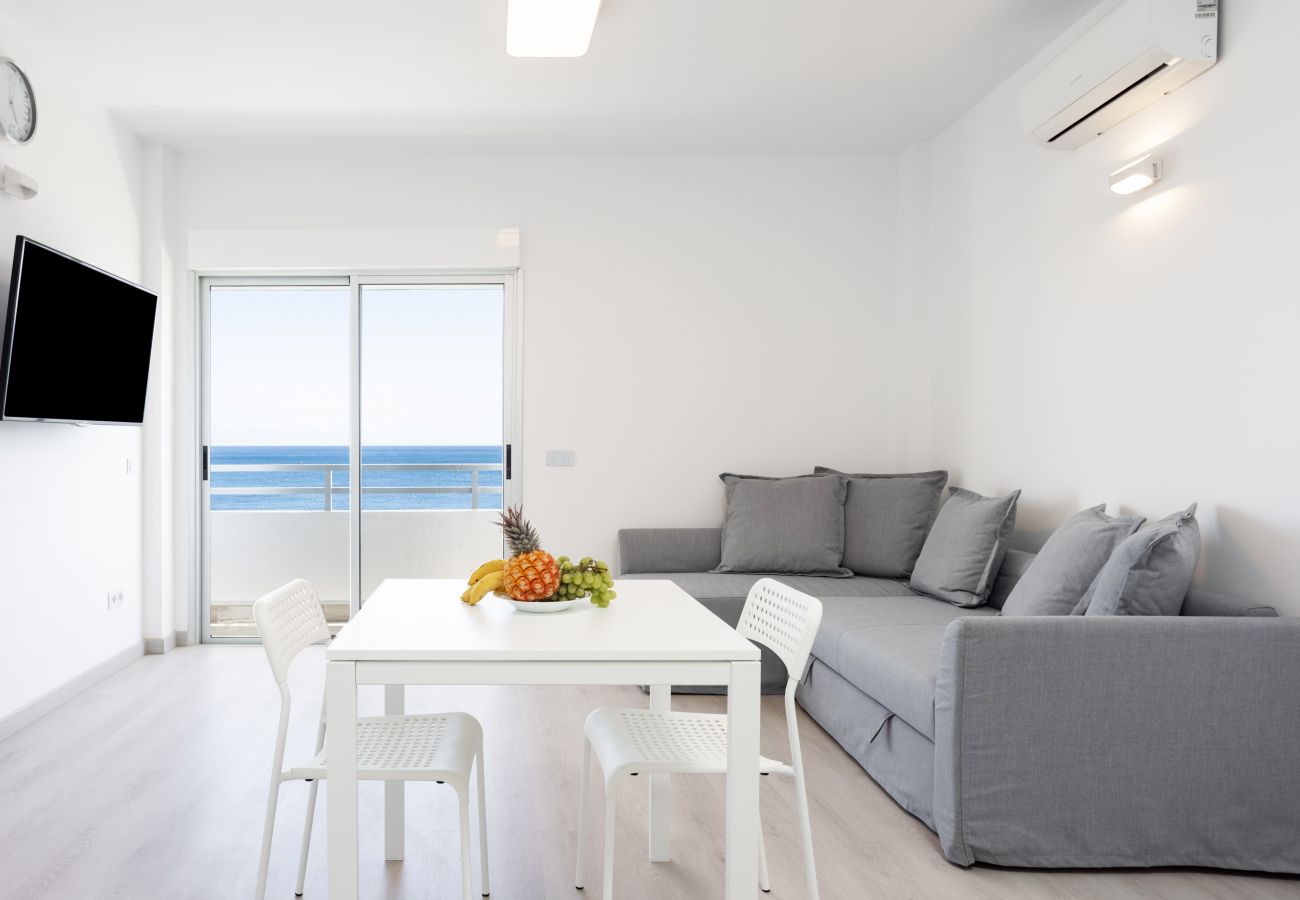 Apartamento en San Andres - Home2Book Sea Front Las Teresitas Beach 5