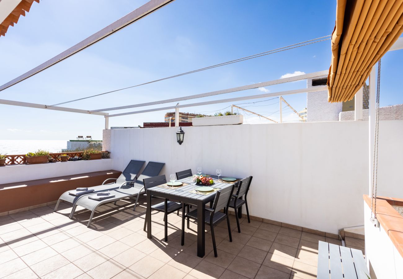 Apartamento en Candelaria - Home2Book Paradise Caletillas, Terrace & Pool