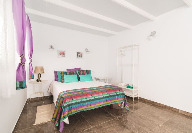 Apartamento en Las Palmas de Gran Canaria - Home2Book Comfy Duplex La Isleta, BBQ & Wifi