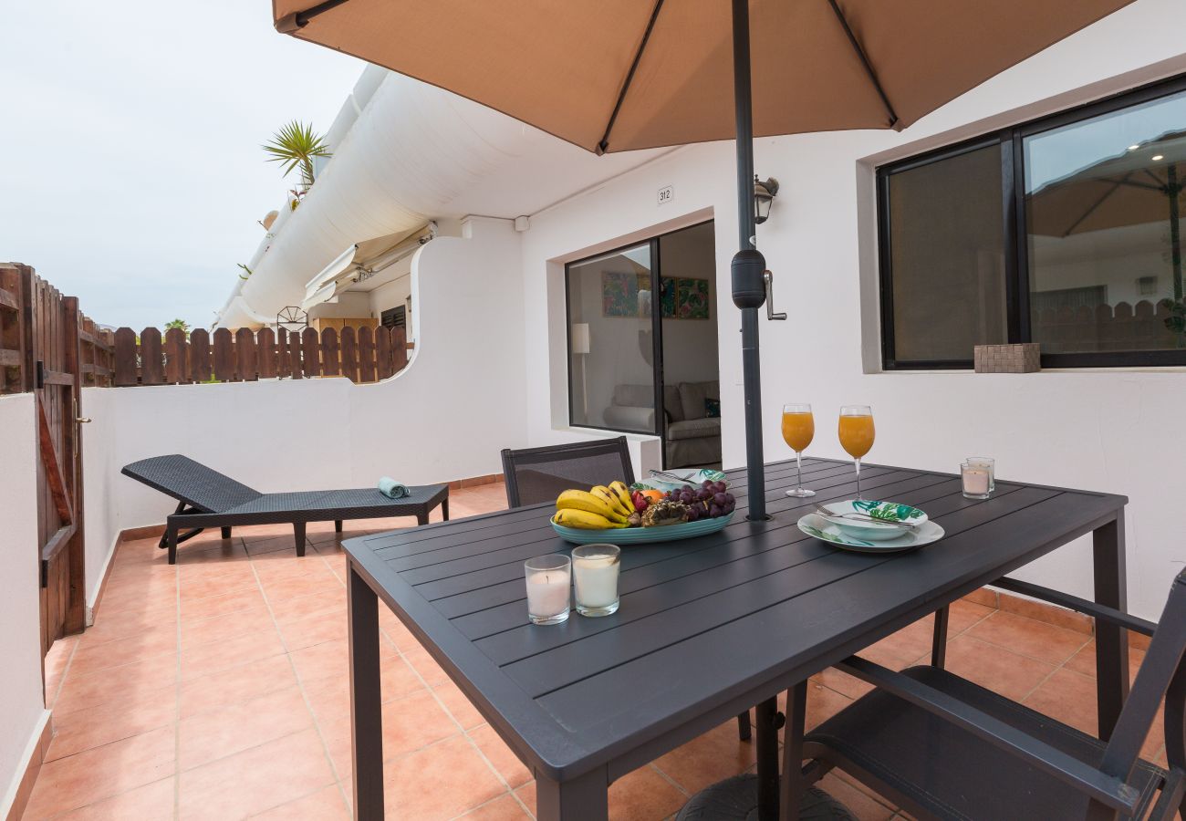 Apartamento en Corralejo - Home2Book Casa Maluhia Corralejo, Wifi & Pool