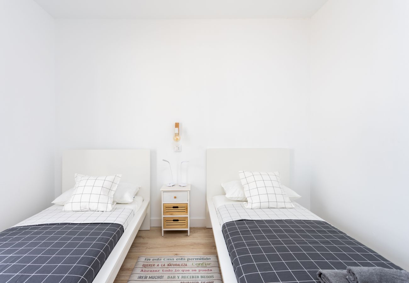 Apartamento en Arona - Home2Book Cozy White Wood Apartment, Pool&Terrace