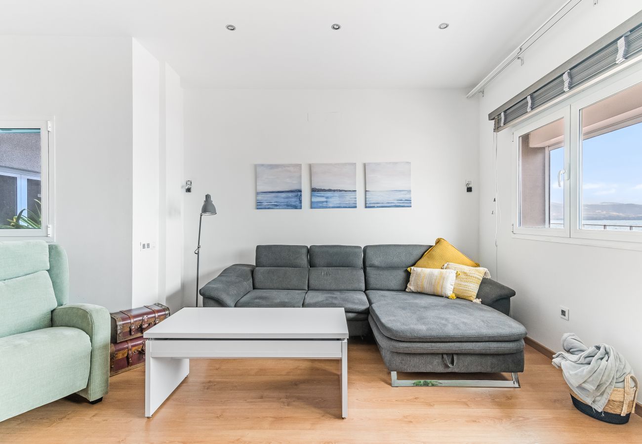 Apartamento en Las Palmas de Gran Canaria - Home2Book Stylish Front Line Las Canteras Beach