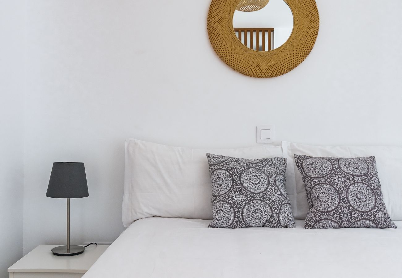 Apartamento en Las Palmas de Gran Canaria - Home2Book Charming Sea Side Las Canteras