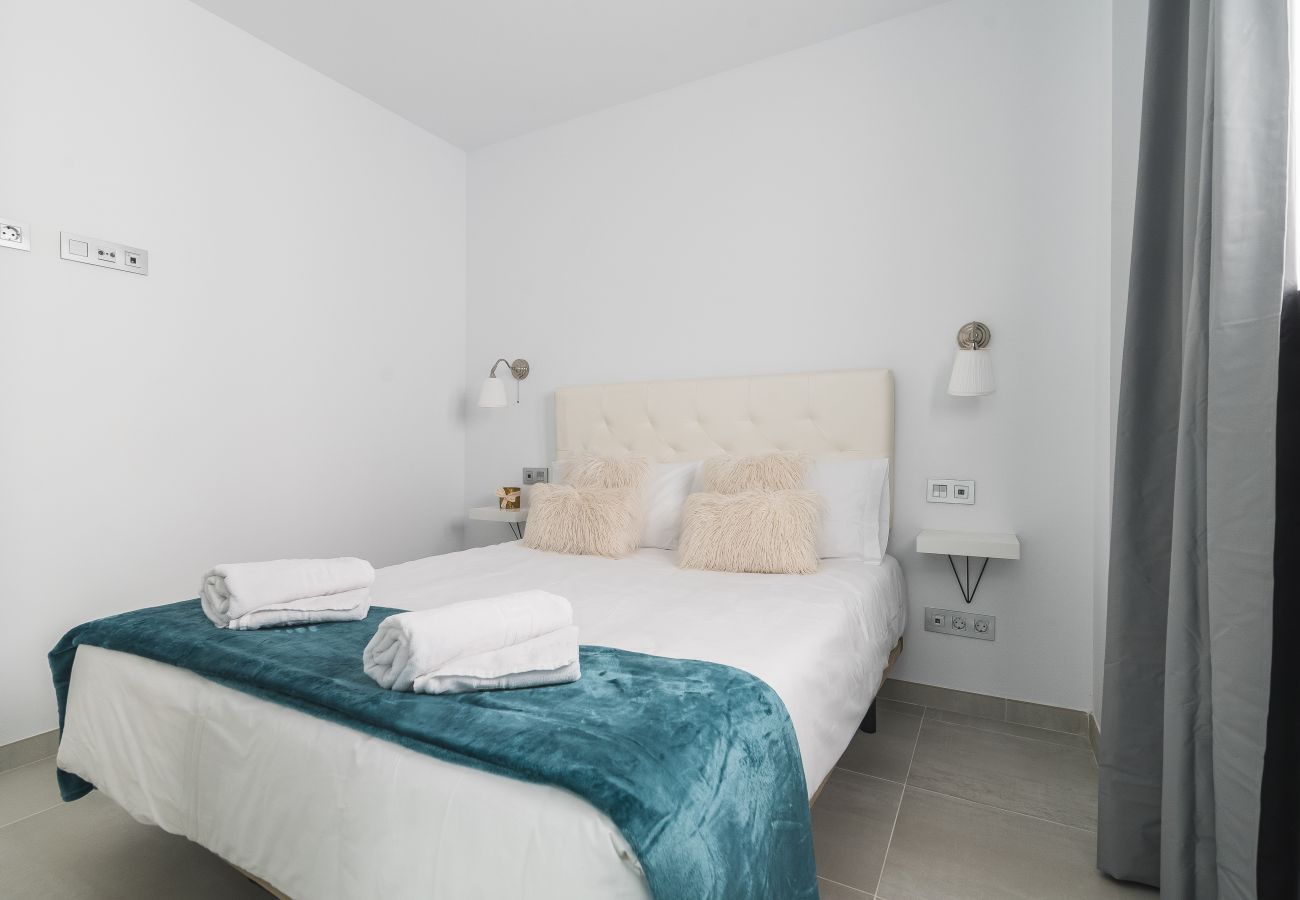 Apartamento en Las Palmas de Gran Canaria - Home2Book Stylish Apartment By the Sea Las Palmas