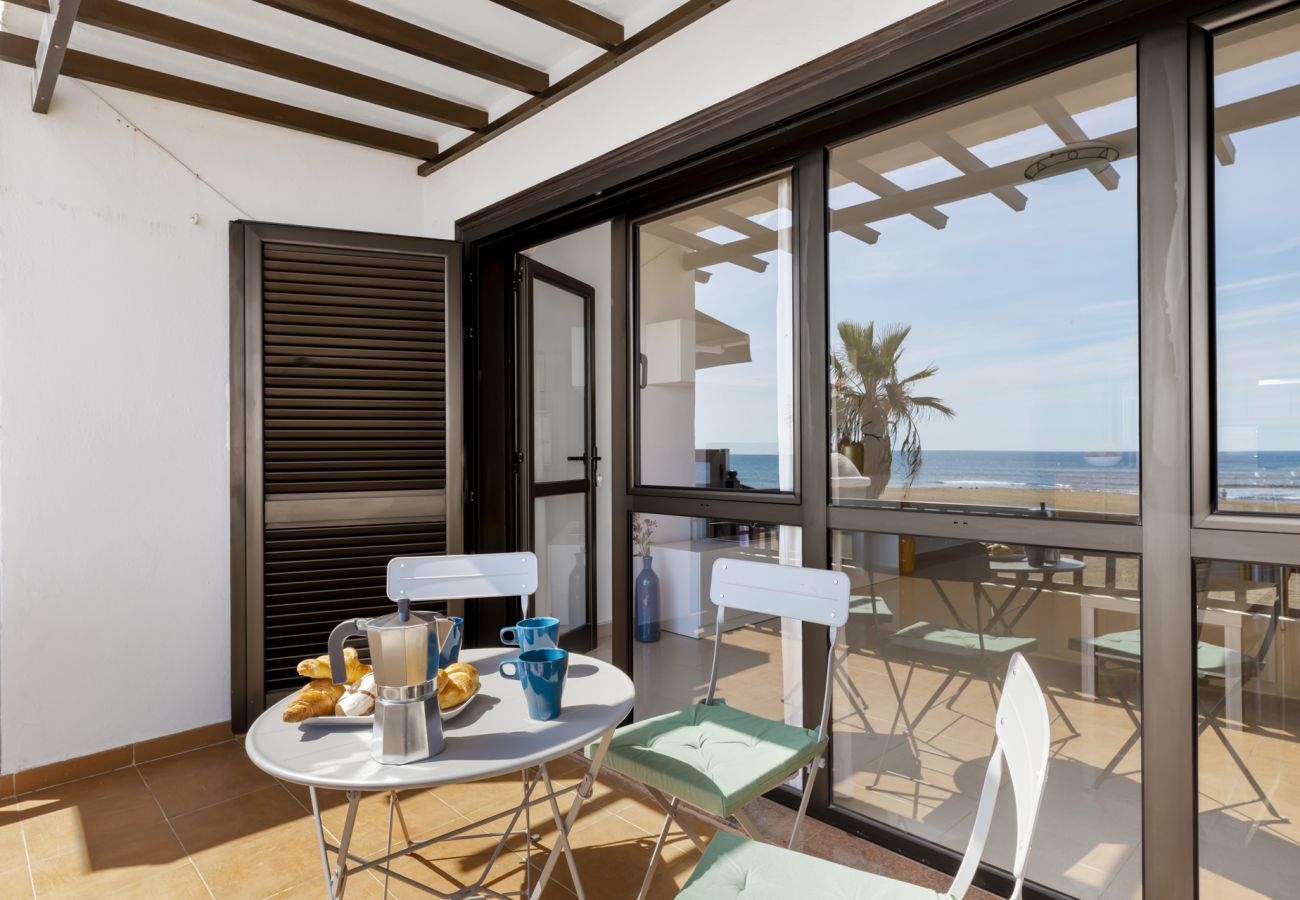 Apartamento en Playa Honda - Home2Book Charming Seashell Apartment Beachview