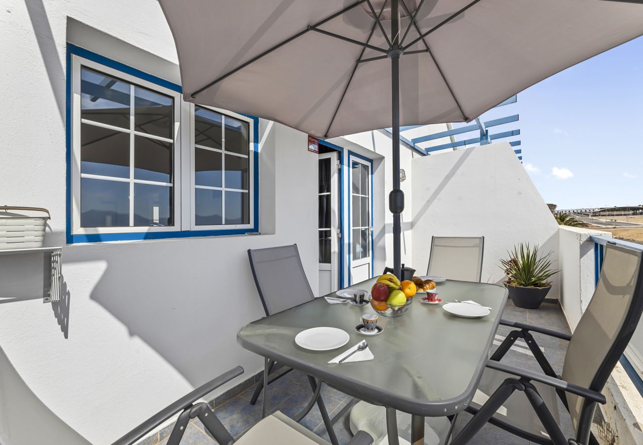 Apartamento en Playa Blanca - Home2Book Bright Apartment Playa Blanca, Terrace