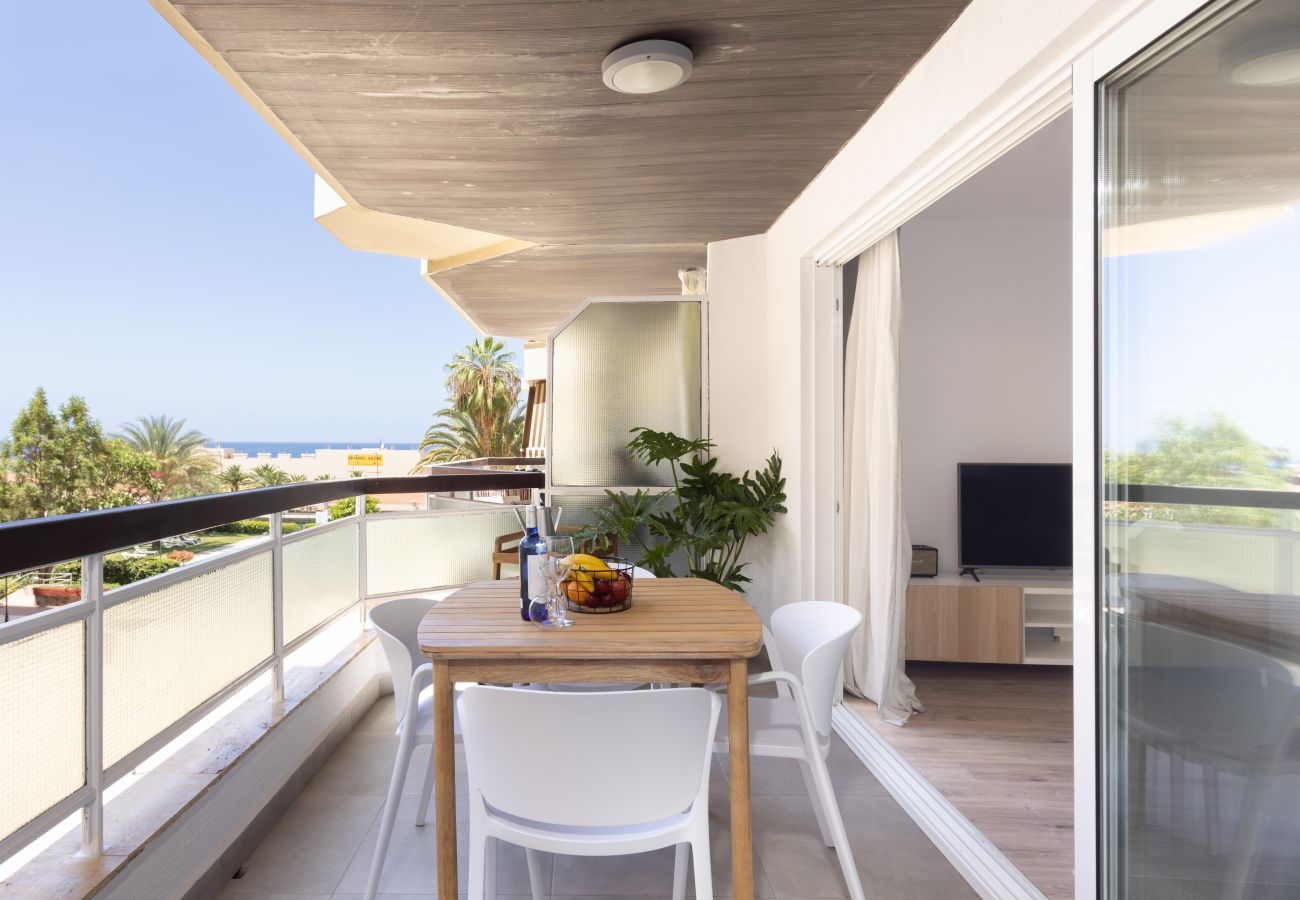 Apartamento en Arona - Home2Book Design Apt Terrace & Pool Los Cristianos