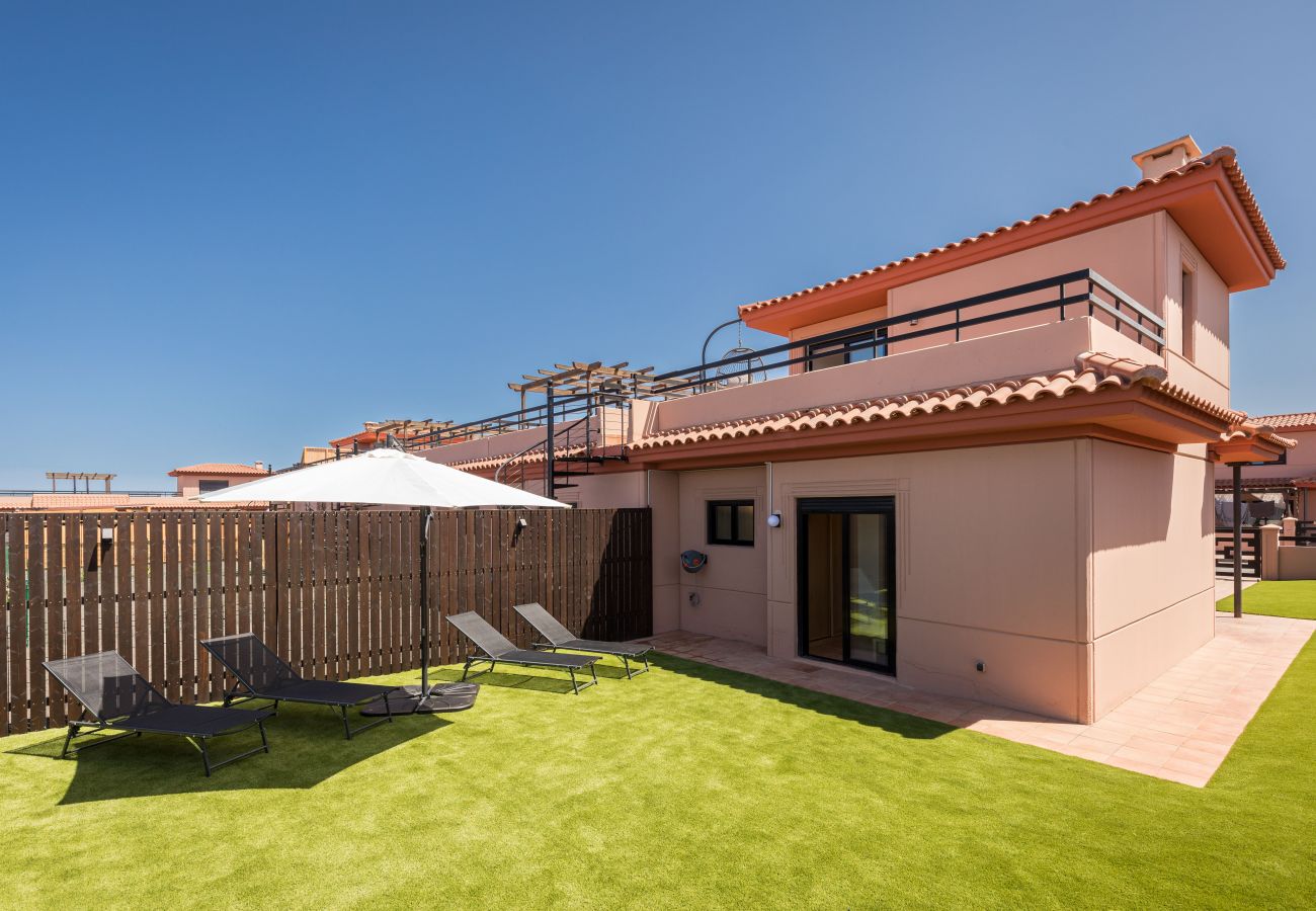 Casa en La Oliva - Home2Book Casa Etone, BBQ, Terrace & Pool