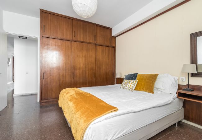 Apartamento en Las Palmas de Gran Canaria - Home2Book Spacious & Bright Apt in Las Palmas City