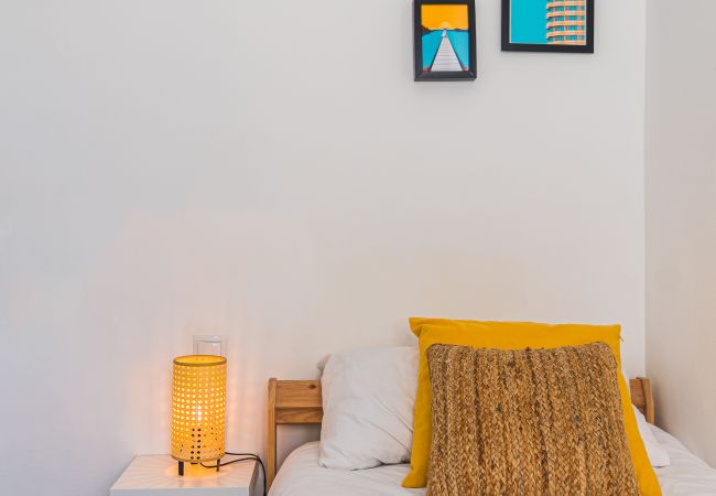 Apartamento en Las Palmas de Gran Canaria - Home2Book Las Canteras Beach House