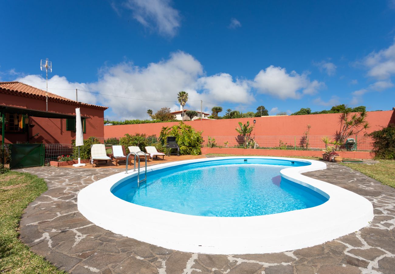 Villa in Tacoronte - Home2Book Luxury Villa Luna de Tacoronte Pool
