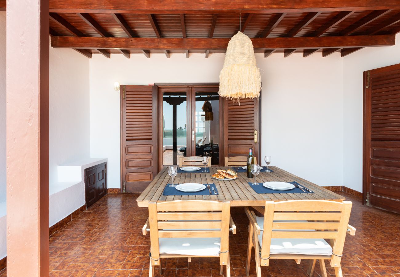 House in Caleta de Fuste - Antigua - Home2Book Stunning Sea Front House Caleta de Fuste