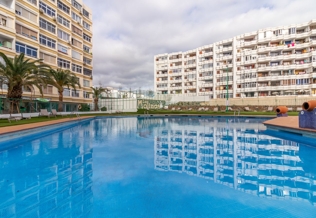 Apartment in San Bartolomé de Tirajana - Home2Book Design Apartment Playa del Inglés, Pool & Wifi