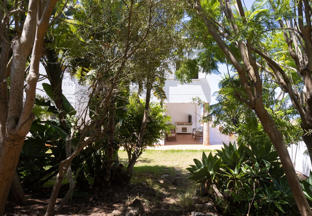 Villa in El Sauzal - Home2Book Stunning Villa Raquel, Pool & View