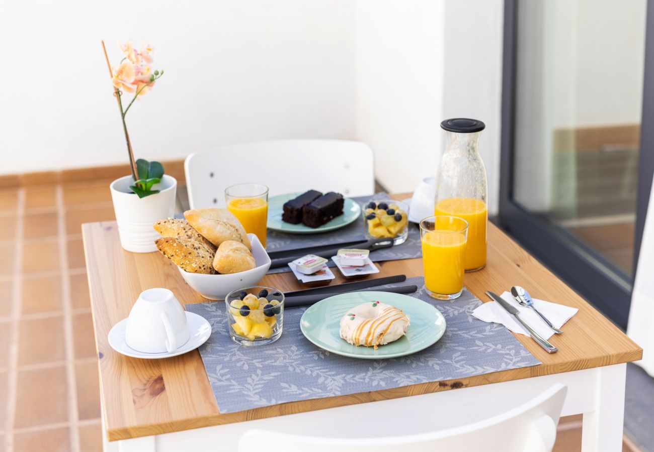 Rent by room in Las Palmas de Gran Canaria - Home2Book Casa Boissier Room 03. Free Breakfast