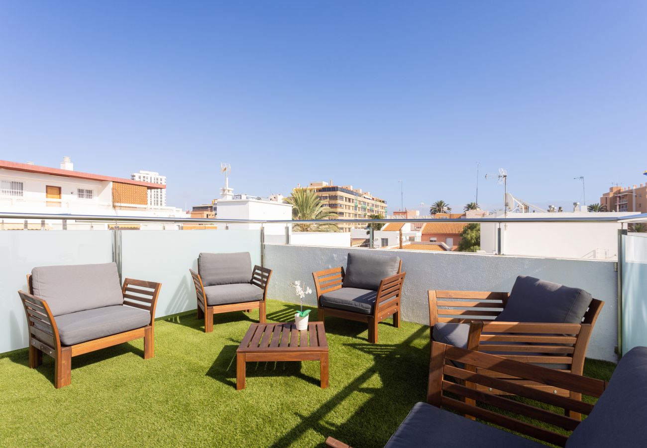 Rent by room in Las Palmas de Gran Canaria - Home2Book Casa Boissier (Room 07)