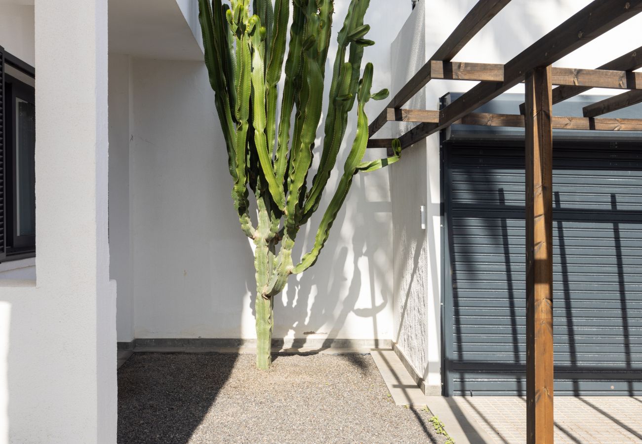 Rent by room in Las Palmas de Gran Canaria - Home2Book Casa Boissier Room 08. Free Breakfast