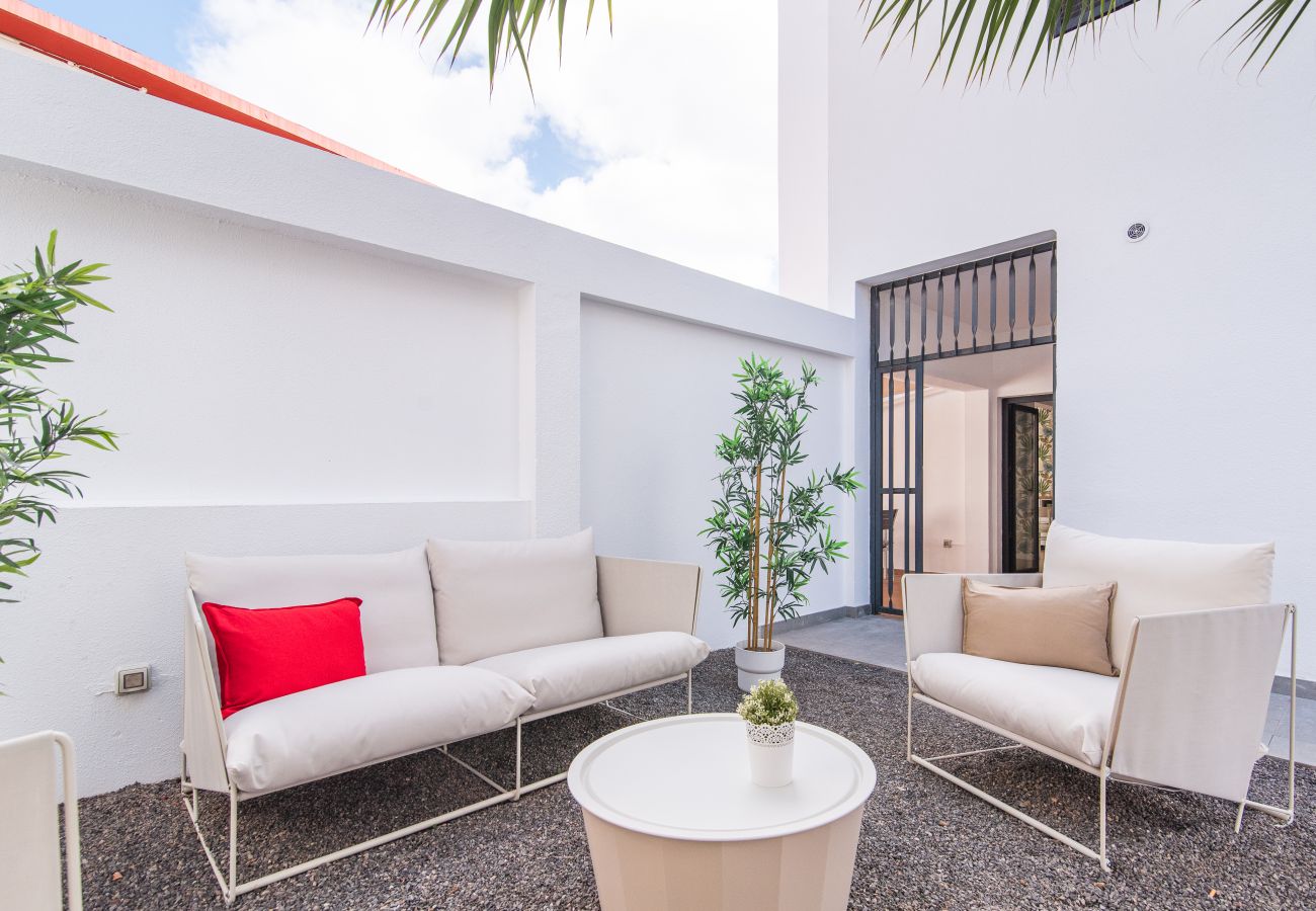 Rent by room in Las Palmas de Gran Canaria - Home2Book Casa Boissier Room 08 Breakfast Included