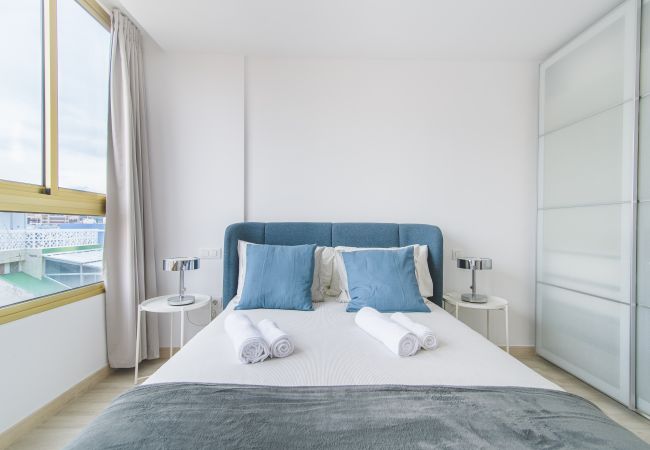 Apartment in Las Palmas de Gran Canaria - Home2Book Design Las Canteras2 Beach