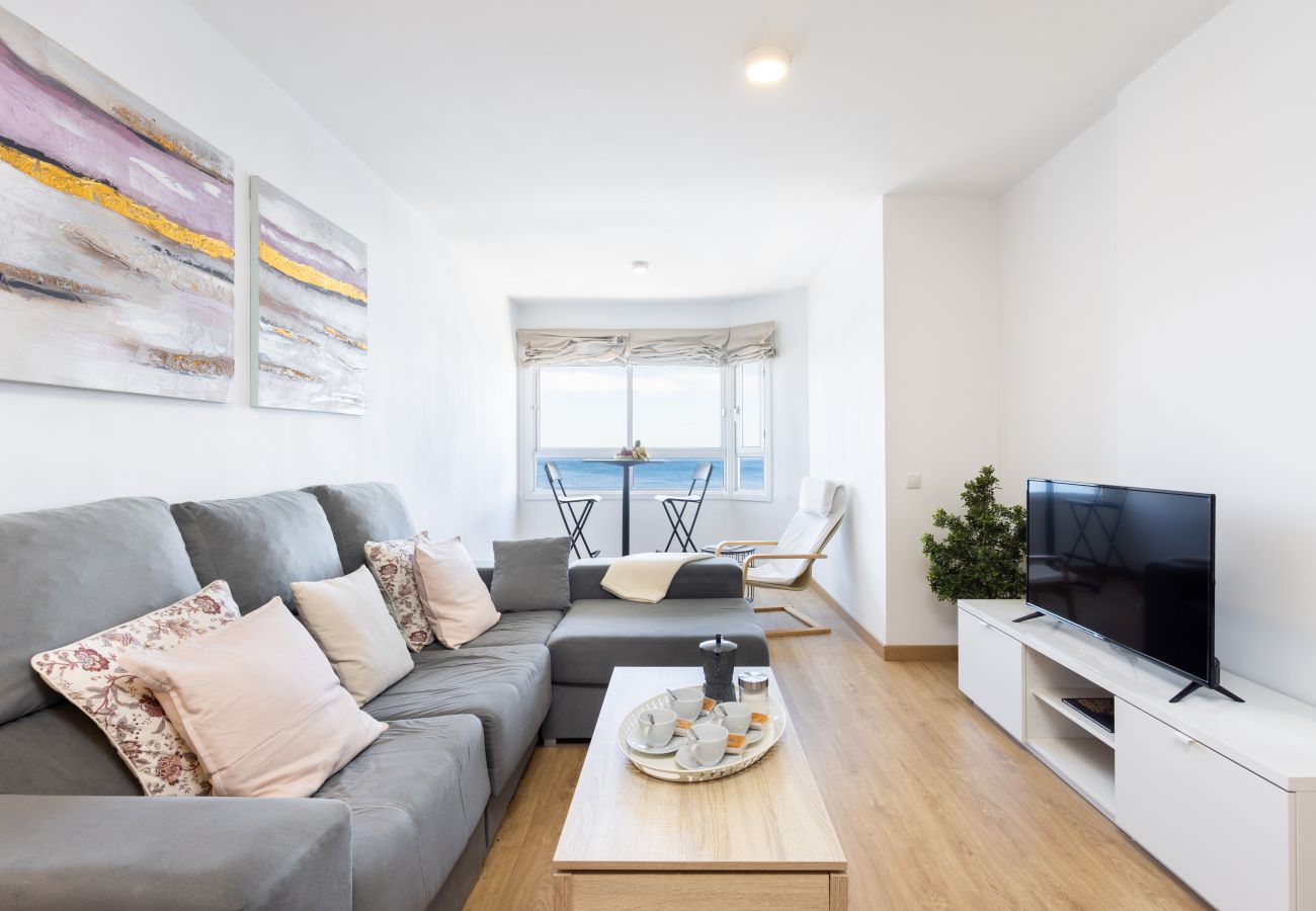 Apartment in Radazul - Home2Book Design Beachfront with Sea Views Radazul