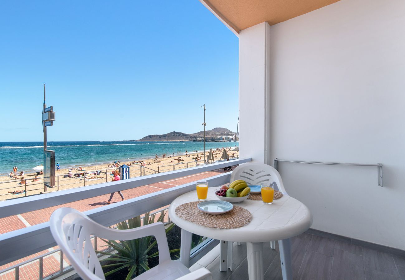 Apartment in Las Palmas de Gran Canaria - Home2Book Cozy Apartment Beach Front Las Canteras