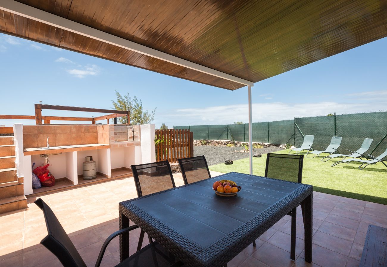 House in Lajares - Home2Book Comfy Casa Papá, Sunny Terrace With BBQ