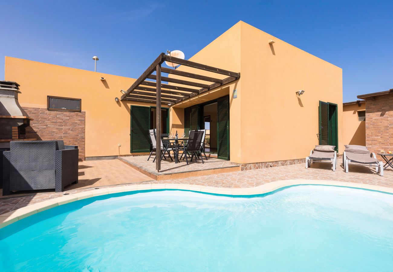 Villa in La Oliva - Home2Book Charming Villa Ely Pool & Wifi