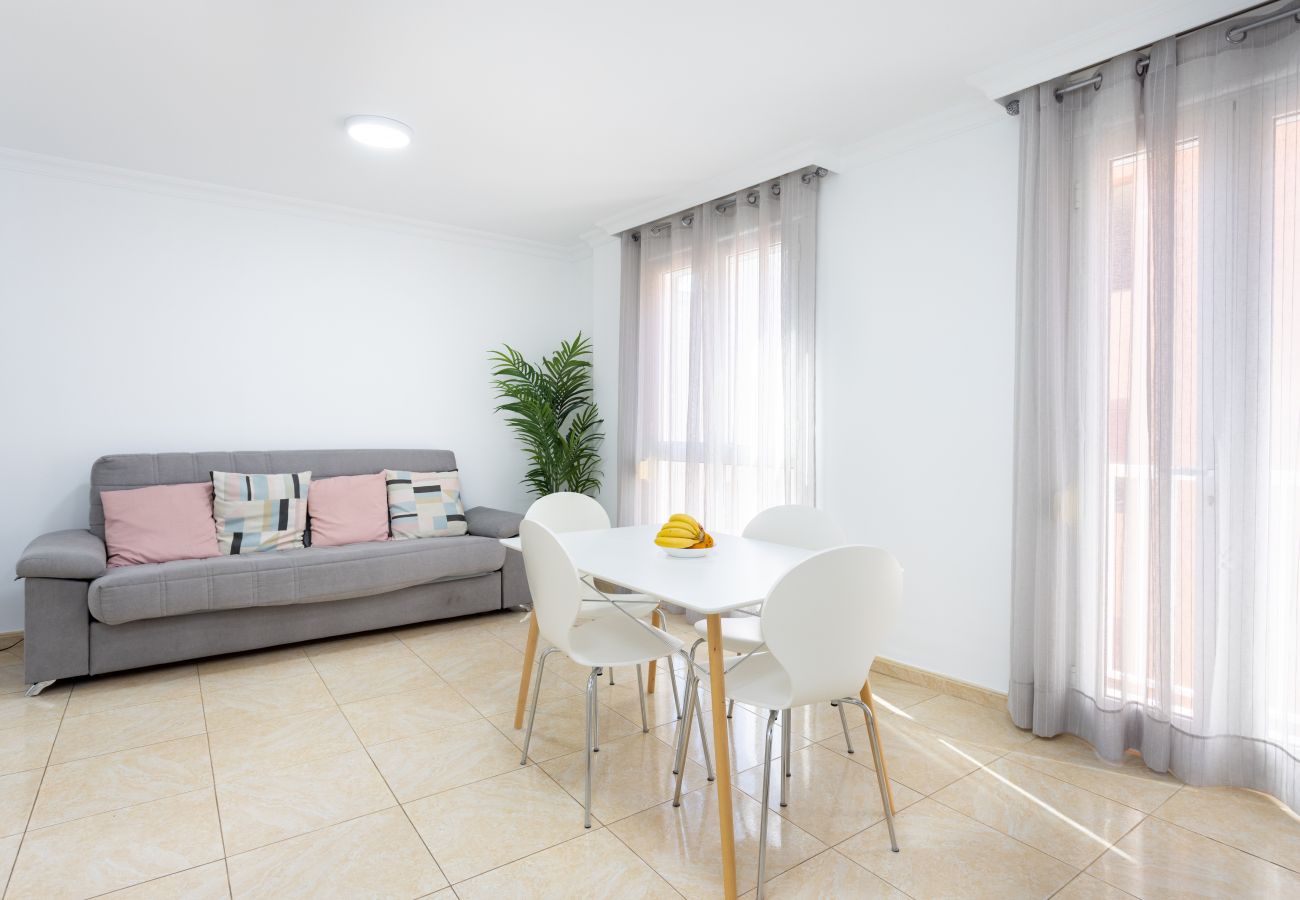 Apartment in Santa Cruz de Tenerife - Home2Book Cosy Apartment Sanabria Park