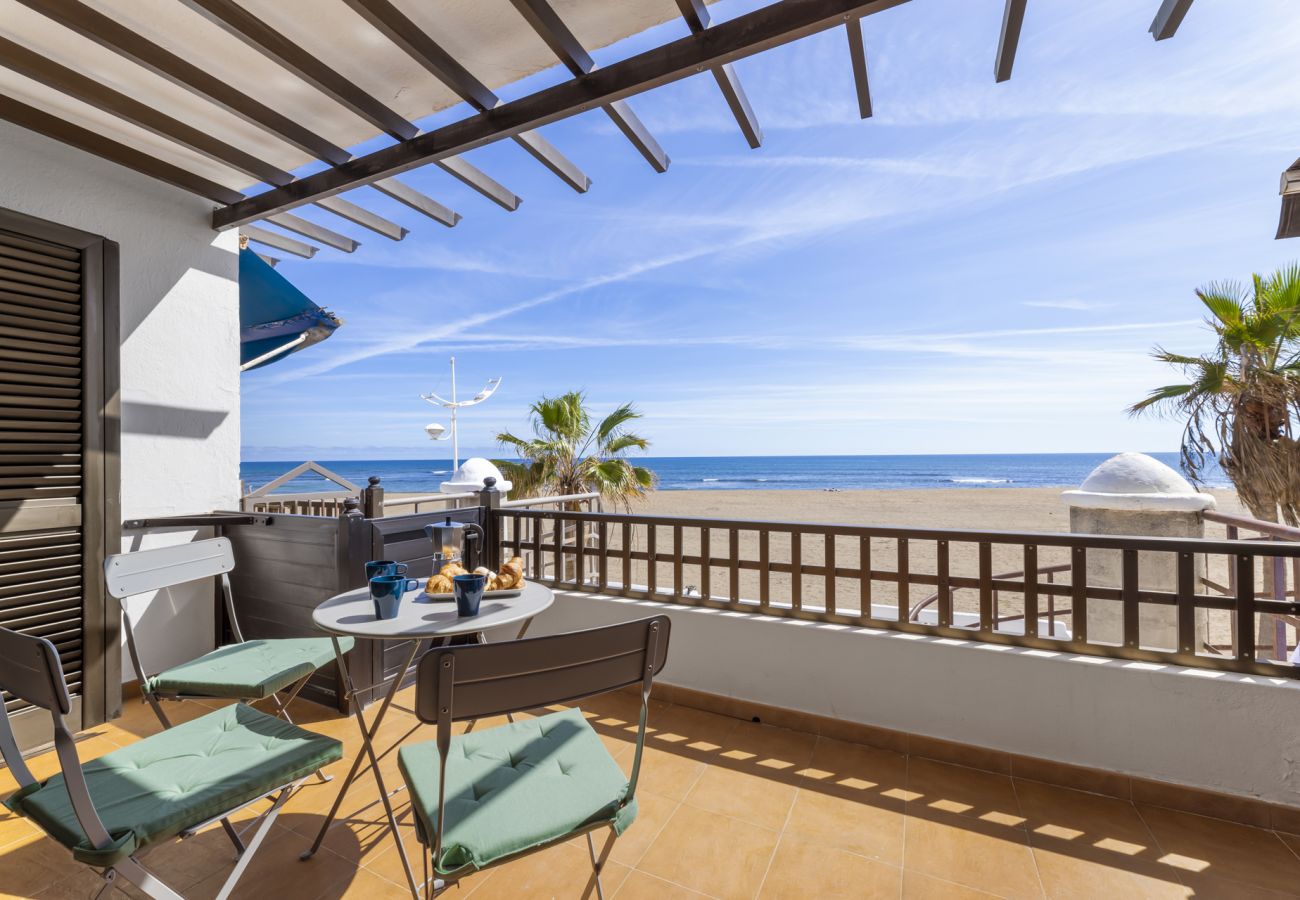 Apartment in Playa Honda - Home2Book Charming Seashell Apartment Beachview