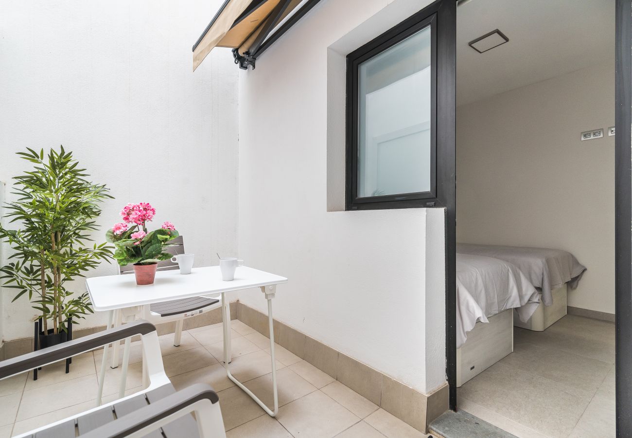 Apartment in Las Palmas de Gran Canaria - Home2Book Stylish City Center Apartment Las Palmas