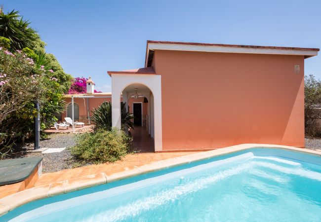 Villa/Dettached house in Antigua - Fuerteventura - Home2Book Villa Guayarmina, Private Pool