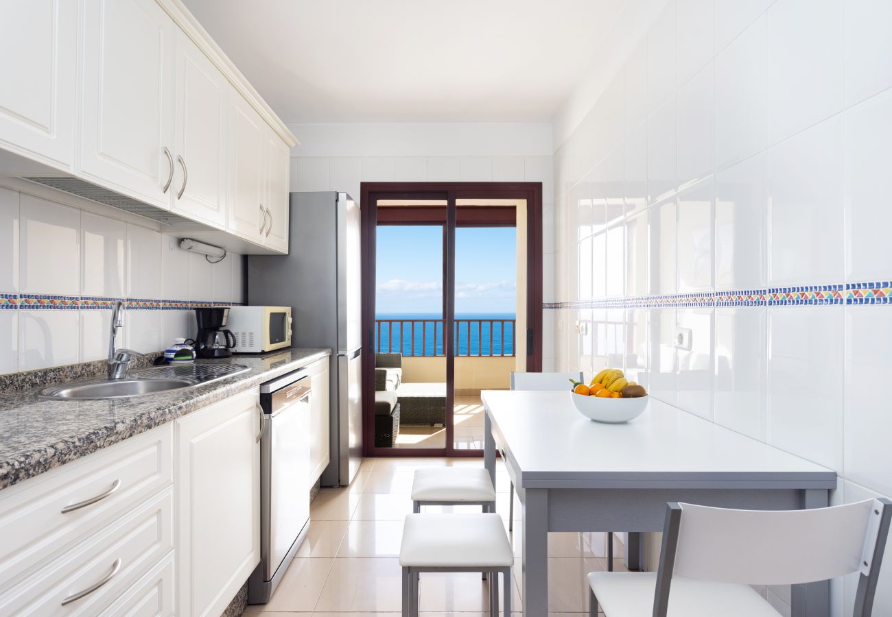 Apartment in Radazul - Home2Book Comfy Apartment With Ocean Views Radazul