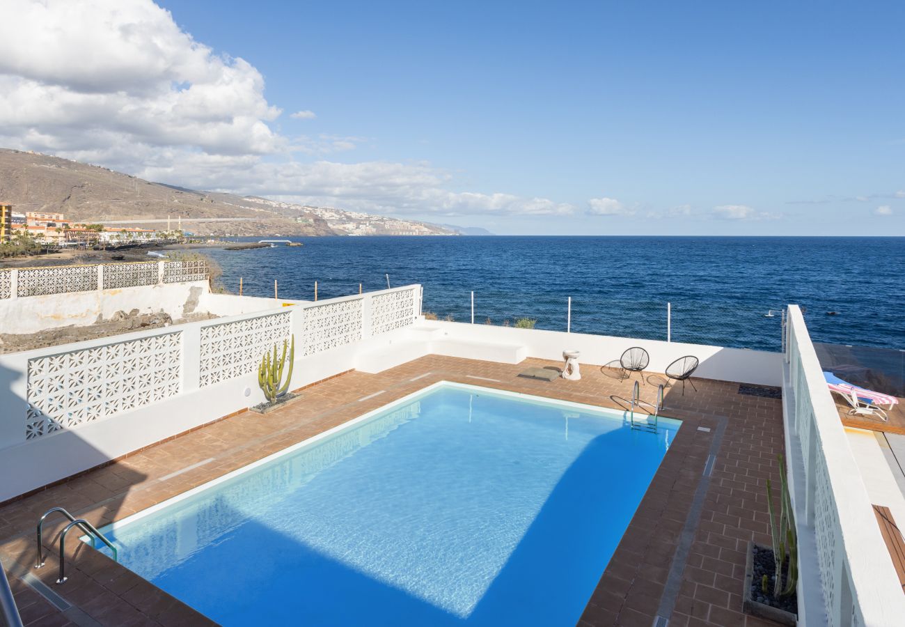 House in Candelaria - Home2Book Stunning Sea Views House, Private Pool
