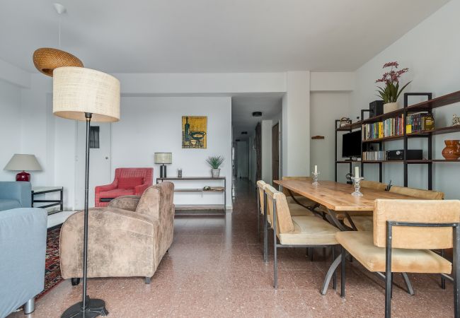 Apartment in Las Palmas de Gran Canaria - Home2Book Spacious & Bright Apt in Las Palmas City