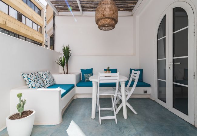 Apartment in Las Palmas de Gran Canaria - Home2Book Stylish Oasis Manrique City Center
