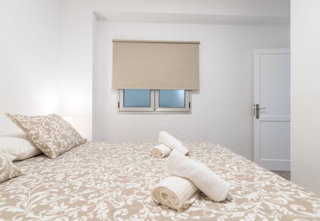 Apartment in Las Palmas de Gran Canaria - Home2Book Charming Apartment La Naval 2 La Isleta