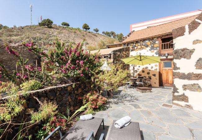 House in Taibique - Home2Book Stunning Rustic House El Pinar & WiFi 